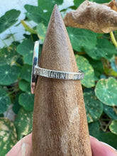 Load image into Gallery viewer, Silver + 18k texture ring