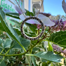 Load image into Gallery viewer, 1/4ct diamond circle pendant