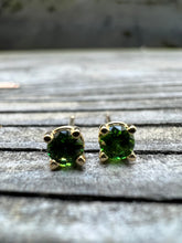 Load image into Gallery viewer, 14k tourmaline studs