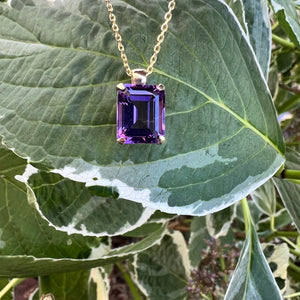 14ky 11x9mm amethyst pendant