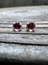 Load image into Gallery viewer, 14k tourmaline studs