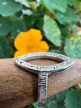Load image into Gallery viewer, Silver + 18k texture ring