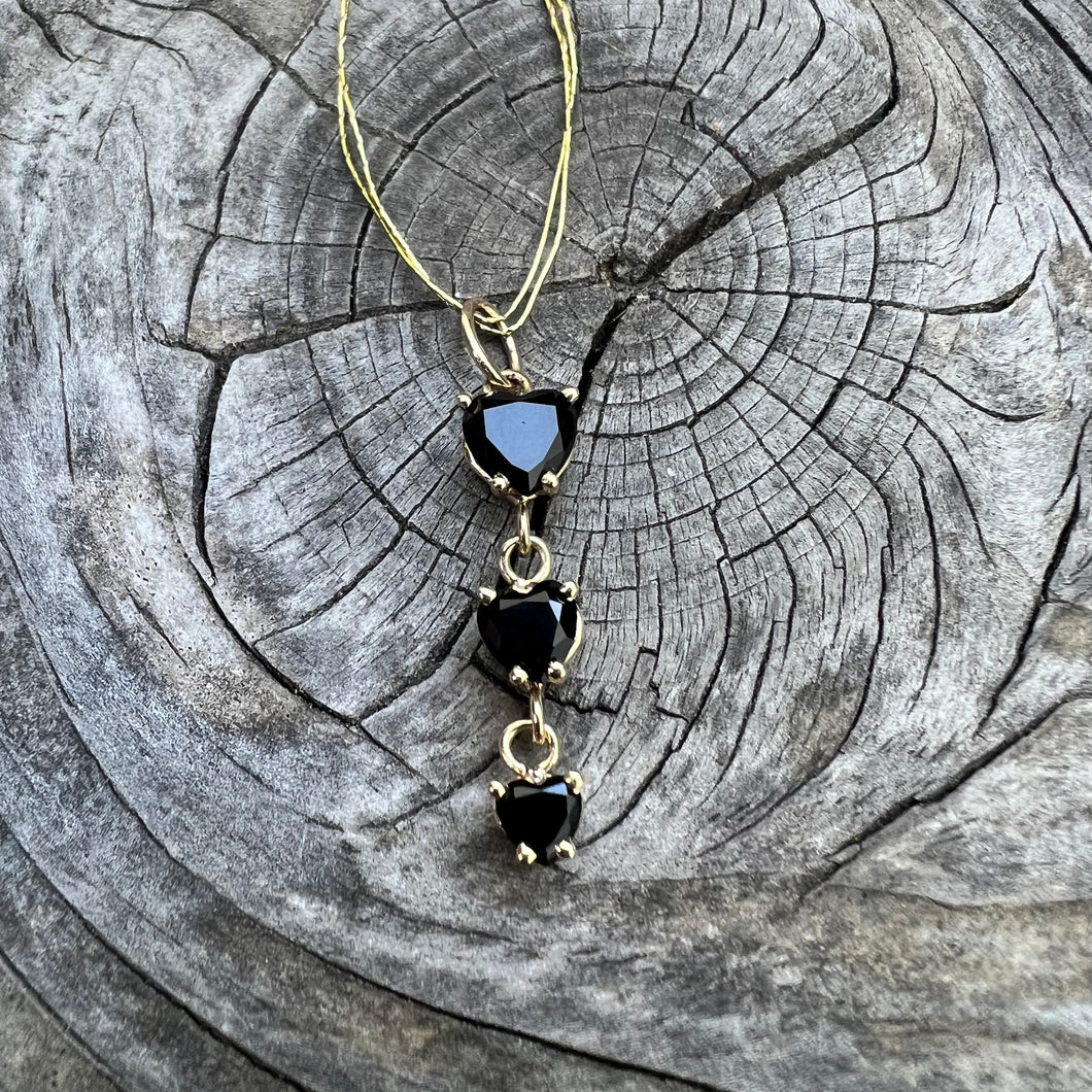 14ky black heart pendant