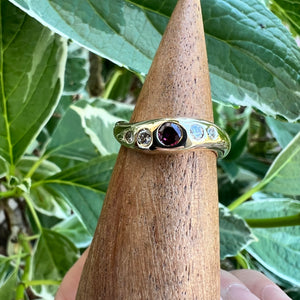 14ky ruby and diamond ring