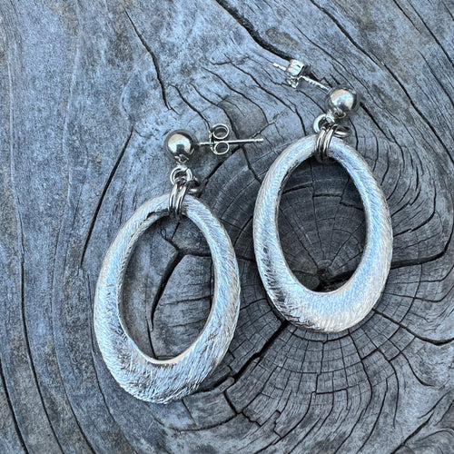 Silver textured earrings