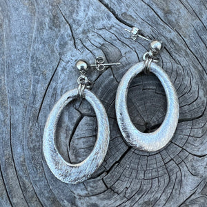 Silver textured earrings