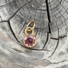 Load image into Gallery viewer, 14ky tourmaline bezel pendant