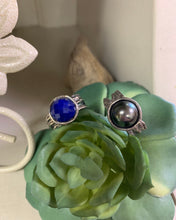 Load image into Gallery viewer, Textured sterling silver Farrah lapis ring