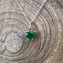 Load image into Gallery viewer, 14ky emerald heart necklace